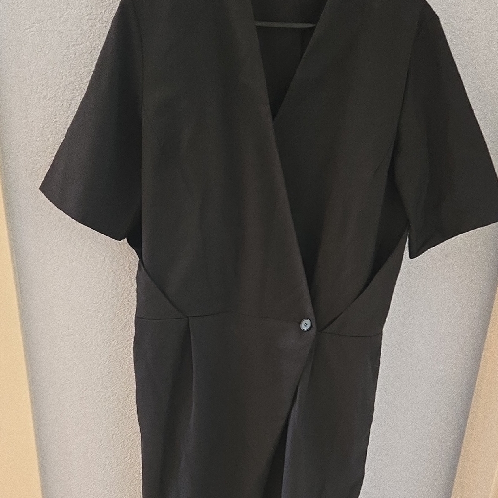 Black Short Sleeve Wrap Dress